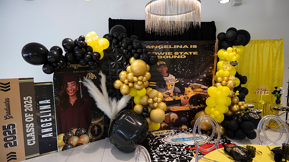 Angelina's Trunk Party_-13