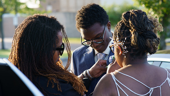 Micah's Prom-101