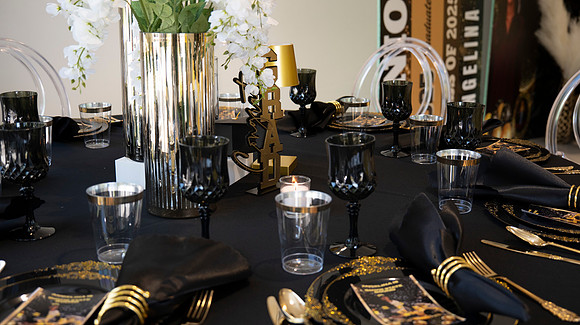Angelina's Trunk Party_-4