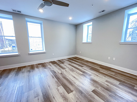 845 N 63rd-3
