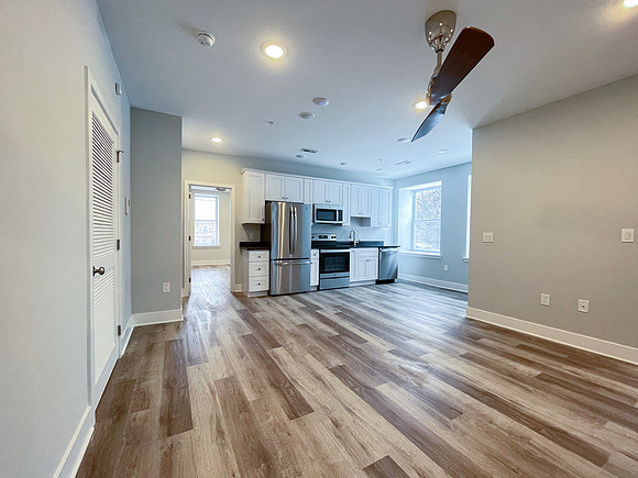 845 N 63rd-5