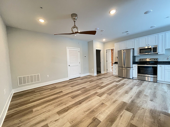 845 N 63rd-8