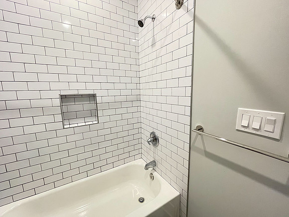 845 N 63rd-19