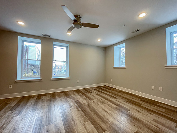 845 N 63rd-21-2