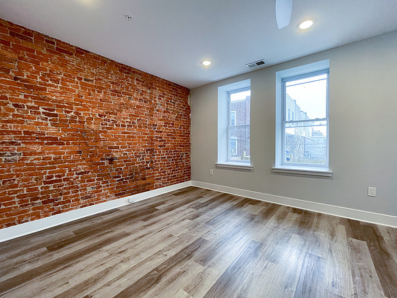 845 N 63rd-30-2