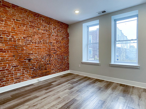 845 N 63rd-31-2