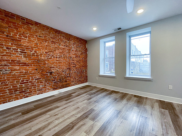 845 N 63rd-33
