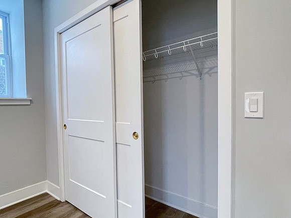 845 N 63rd-40