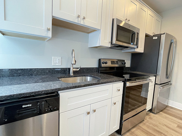 845 N 63rd-94