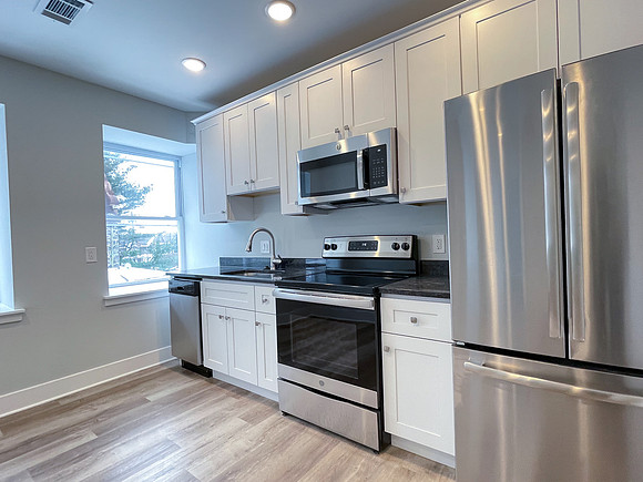 845 N 63rd-99