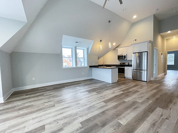 845 N 63rd-105