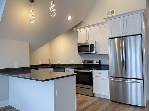 845 N 63rd-113