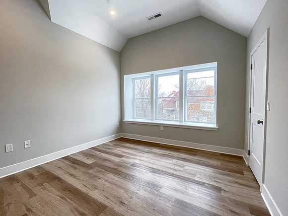 845 N 63rd-151