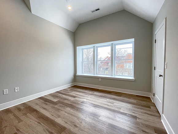 845 N 63rd-152