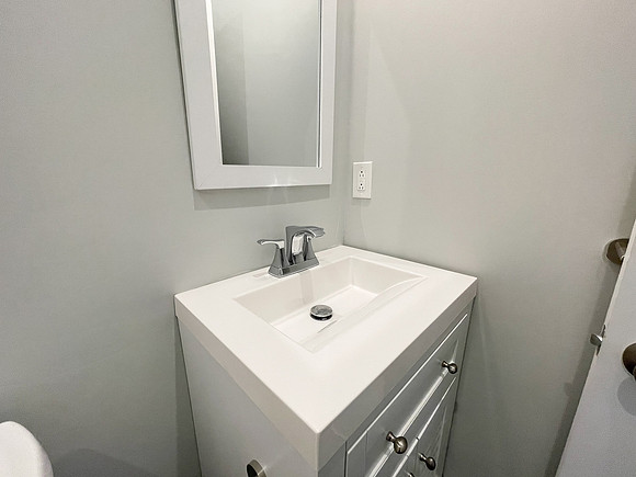 845 N 63rd-176