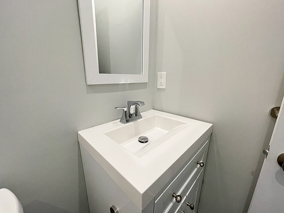 845 N 63rd-179