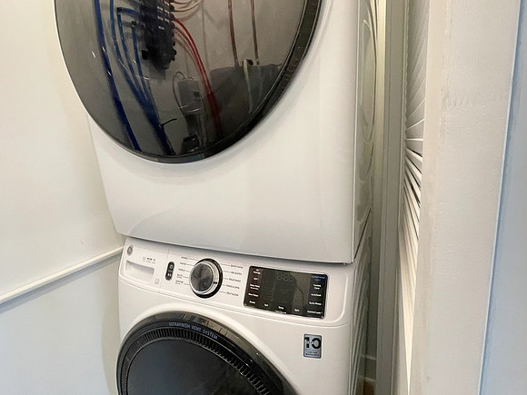 845 N 63rd-204