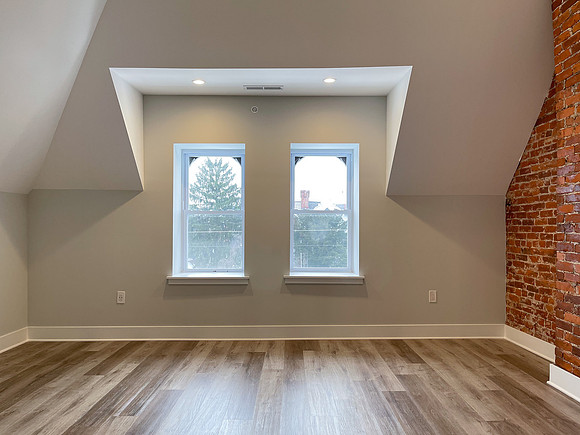 845 N 63rd-207