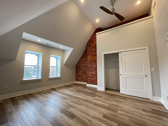 845 N 63rd-209